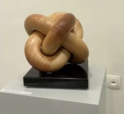 Matematične skulpture, Franc Savnik (Foto: Gimnazija Brežice)
