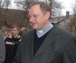 Nekdanji ljutomerski župnik Andrej Zrim je četrti slovenski duhovnik, pravnomočno obsojen za te vrste smrtni greh. (Nataša Juhnov)