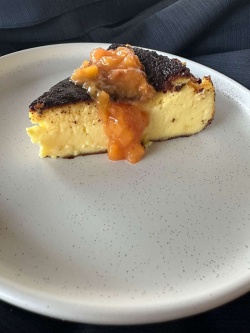  Naj recept Zale Pungeršič: Baskovska zažgana sirova torta