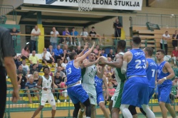 Fotografija je s tekme Krka : Cibona, nastala je septembra letos, ko so Zagrebčani gostovali v Novem mestu na pripravljalni tekmi.