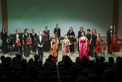Slovenski kulturni praznik v Krki v znamenju glasbe za godala
