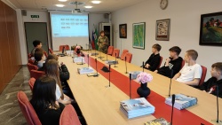 Predstavitev osamosvojitve Slovenije učencem OŠ Belokranjskega odreda Semič
