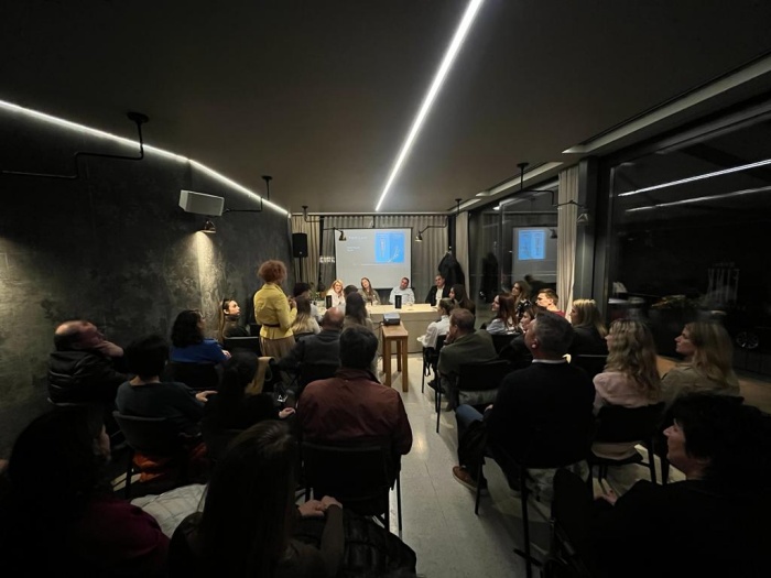 Podjetniška kavarna v Novem mestu: Navdihujoče zgodbe, lekcije in skrivnosti uspešnih