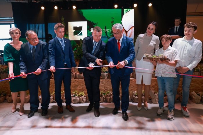 Pomemben dan za slovensko lesno industrijo: Odprtje najsodobnejšega lesnopredelovalnega centra Žiher les 